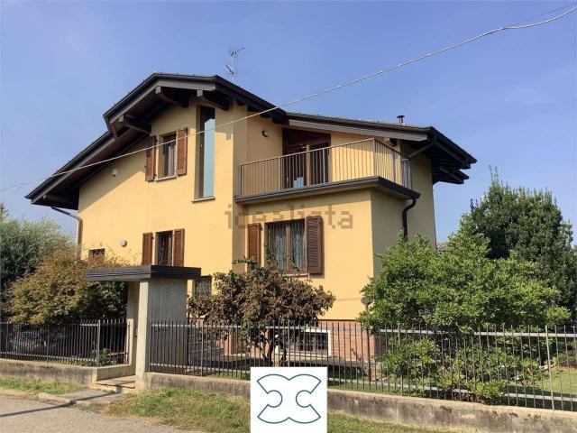 Case e ville in vendita di 250 m² in Via Bainsizza, 9