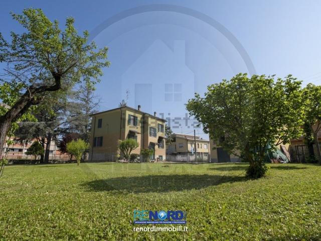 Case e ville in vendita di 250 m² in Via Giovanni Pascoli