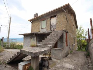 Case e ville in vendita di 250 m² in Via Guglielmo Marconi