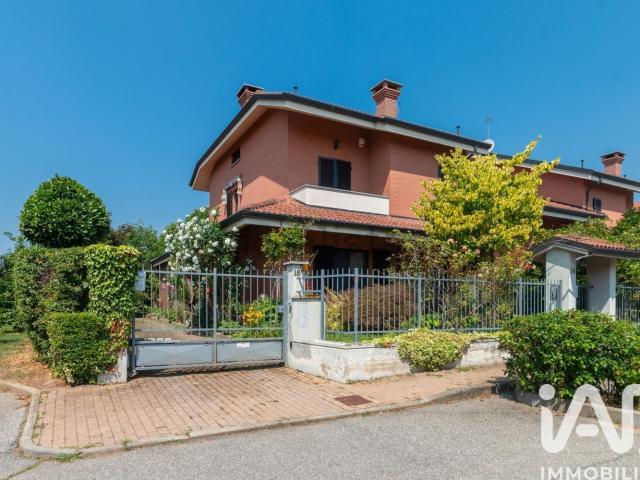 Case e ville in vendita di 300 m² in Via Dante Alighieri, 16