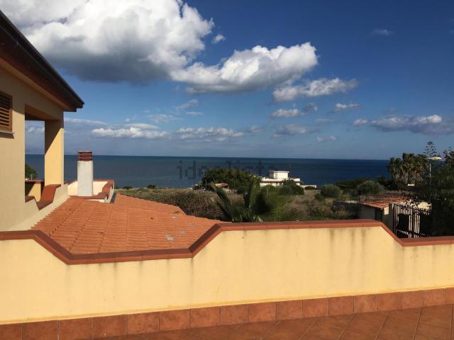 Case e ville in vendita di 250 m² in Via del Mare