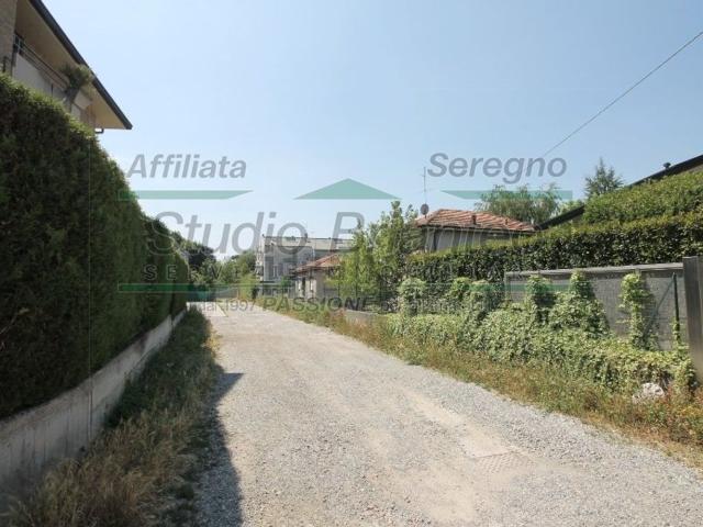 Case e ville in vendita di 250 m² in Via delle Cave