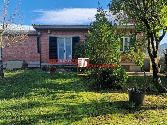 Case e ville in vendita di 250 m² in Via di Pozzola