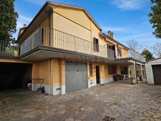 Case e ville in vendita di 250 m²