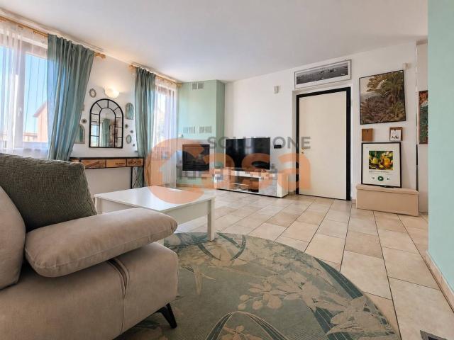 Case e ville in vendita di 250 m² in Via Egidio Marulli