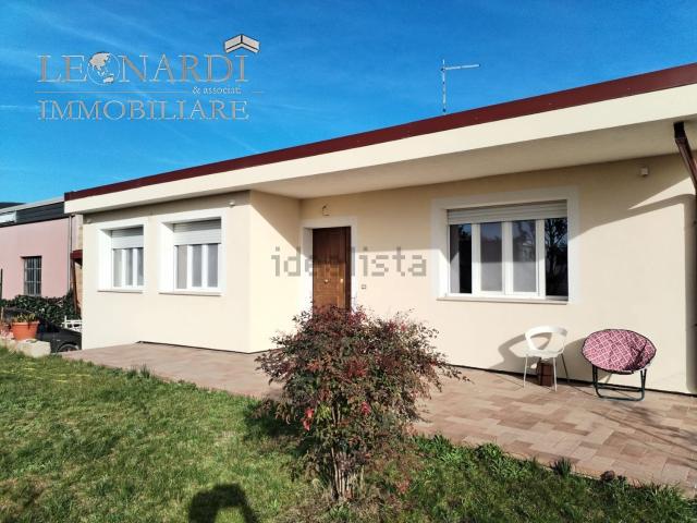 Case e ville in vendita di 250 m² in Via fosse ardeatina