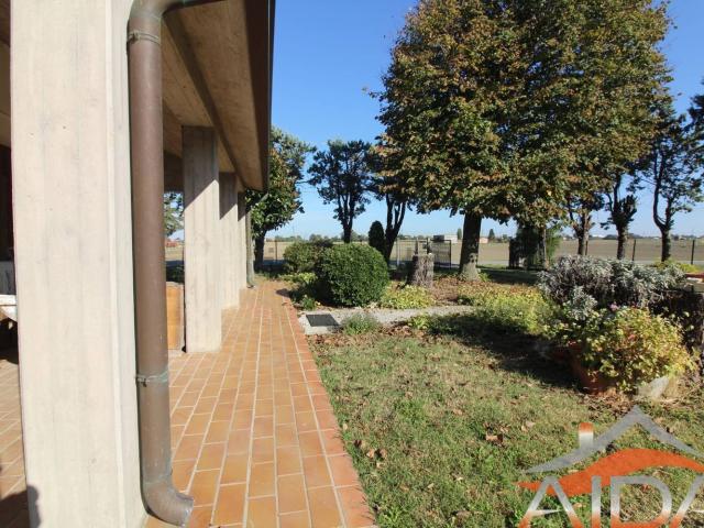 Case e ville in vendita di 250 m² in Via Oca Pisana, 33