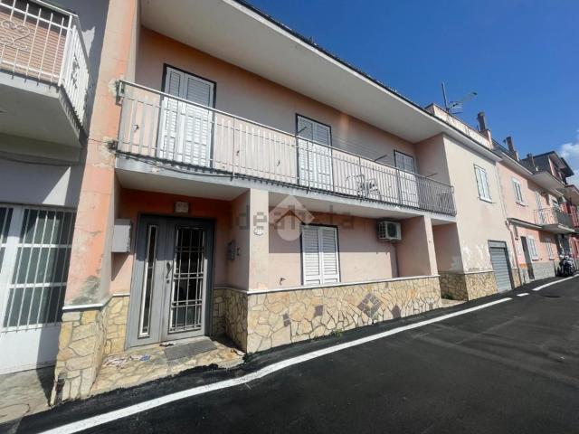 Case e ville in vendita di 250 m² in Via Marco Taliento, 121