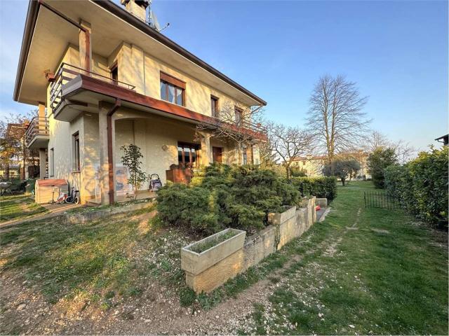 Case e ville in vendita di 250 m²