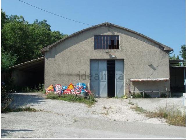 Case e ville in vendita di 250 m² in Via Nuova