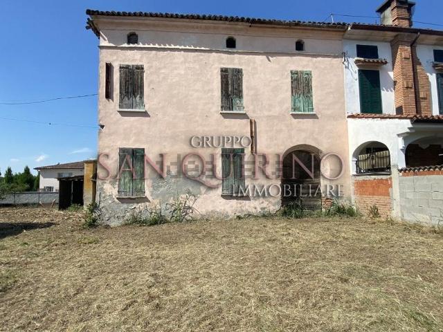 Case e ville in vendita di 250 m² in Via Pomella, 14