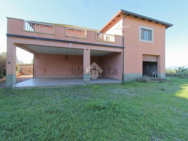 Case e ville in vendita di 250 m² in Viale Margherita, 65