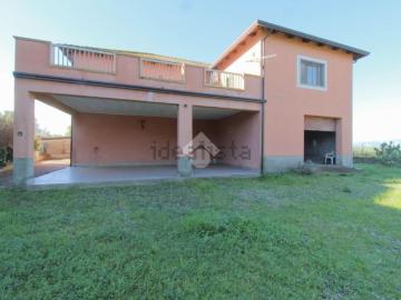 Case e ville in vendita di 250 m² in Viale Margherita, 65