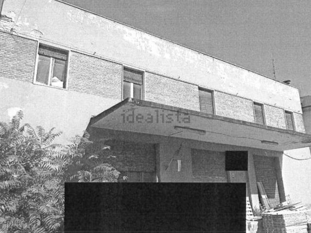 Case e ville in vendita di 250 m² in Viale Rimembranze