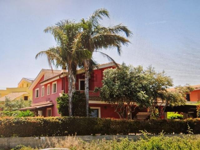 Case e ville in vendita di 250 m² in Contrada Oliveto