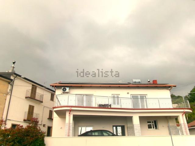 Case e ville in vendita di 250 m² in Contrada Pesco