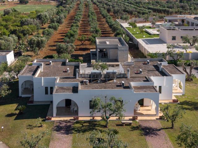 Case e ville in vendita di 250 m² in Contrada Sierri