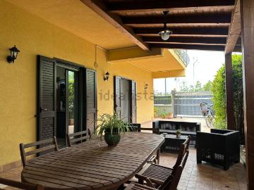 Case e ville in vendita di 250 m² in Piazza stazione