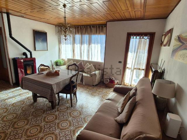 Case e ville in vendita di 250 m² in Località Arlezze