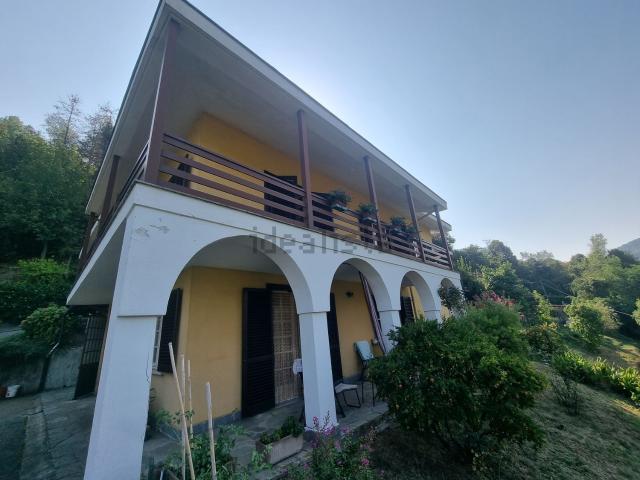 Case e ville in vendita di 250 m² in Strada Bellavista
