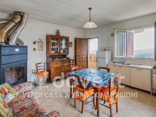 Case e ville in vendita di 250 m² in Strada Provinciale 125