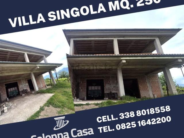 Case e ville in vendita di 250 m² in Strada Provinciale 18