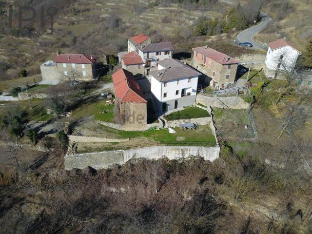 Case e ville in vendita di 250 m² in Strada Provinciale 24c, 10