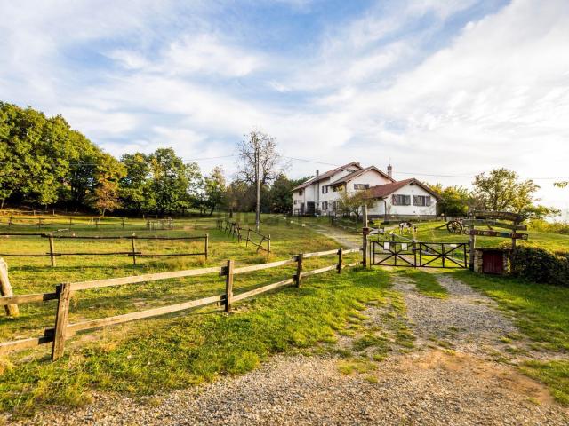 Case e ville in vendita di 250 m² in Strada Provinciale 64