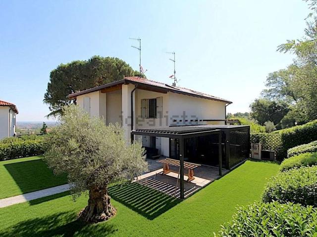 Case e ville in vendita di 251 m² in Via San Cristoforo, 68