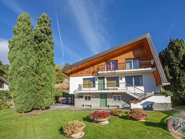 Case e ville in vendita di 251 m² in Frazione Lemeryaz