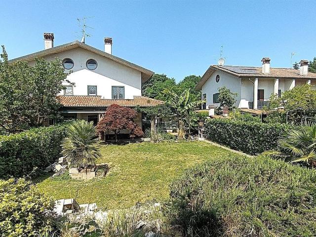 Case e ville in vendita di 260 m²