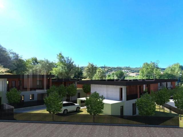 Case e ville in vendita di 252 m² in Via Campania