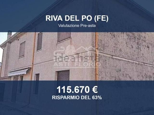 Case e ville in vendita di 253 m² in Via Collegio, 6
