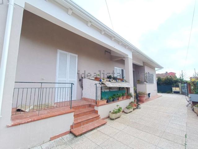 Case e ville in vendita di 254 m²