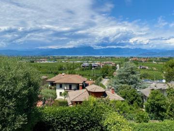 Case e ville in vendita di 254 m² in Via Adige