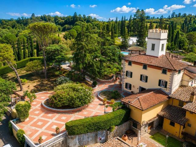 Case e ville in vendita di 2559 m² in Via della Chiesa di San Romolo, 14
