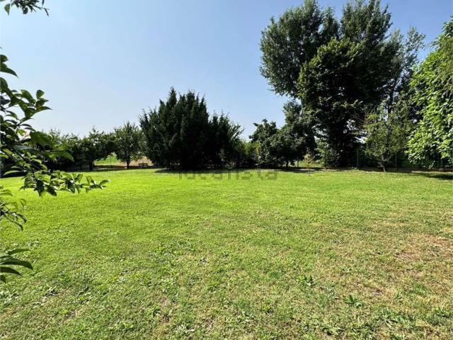 Case e ville in vendita di 255 m² in Via Molinetto, 17