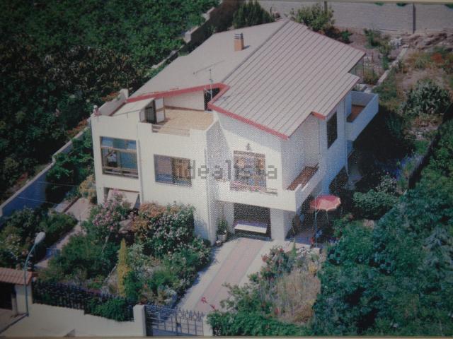 Case e ville in vendita di 255 m² in Via Marconi, 20