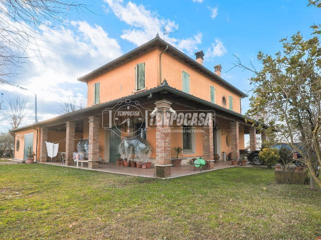 Case e ville in vendita di 256 m²