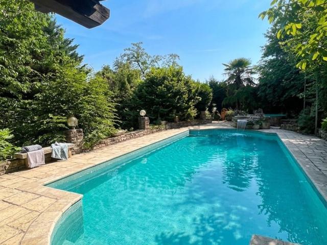 Case e ville in vendita di 256 m²