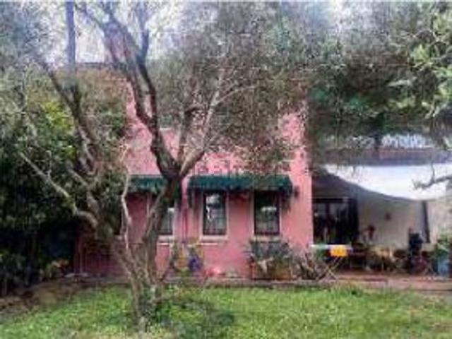 Case e ville in vendita di 256 m² in Via Penghe, 18