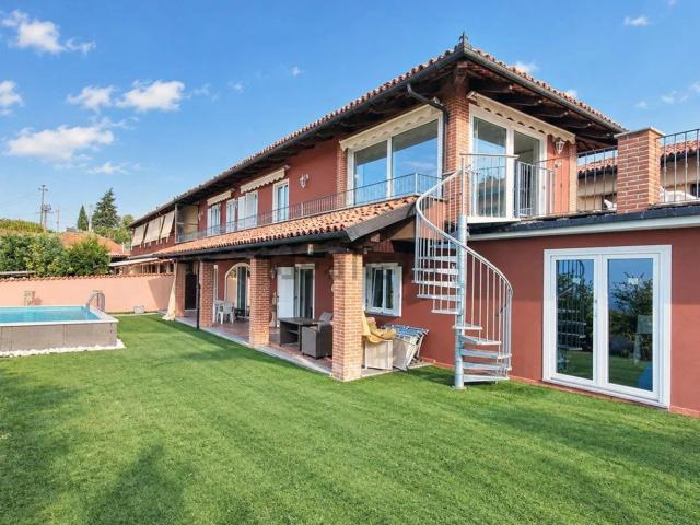 Case e ville in vendita di 257 m²