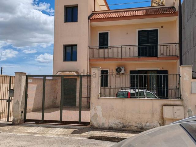 Case e ville in vendita di 257 m² in Via Baden Powell, 9