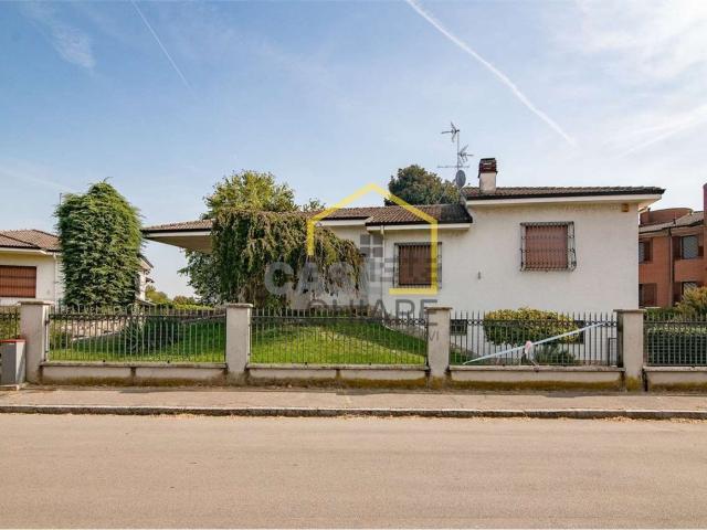 Case e ville in vendita di 257 m² in Via Giuseppe di Vittorio, 1