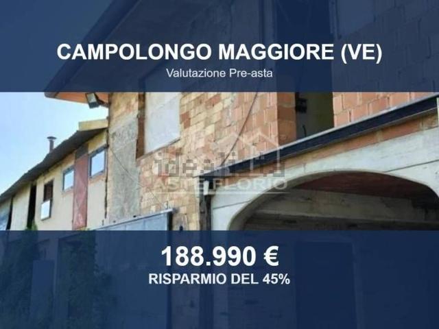 Case e ville in vendita di 257 m² in Via Lova, 16