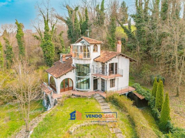 Case e ville in vendita di 257 m² in Strada di Santa Maria, 2