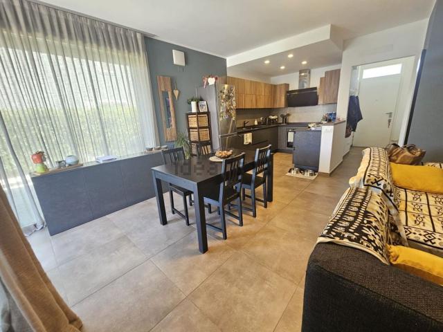Case e ville in vendita di 258 m²