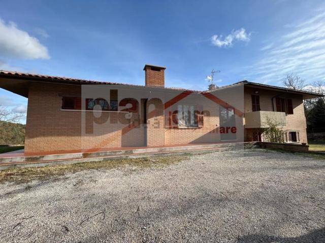 Case e ville in vendita di 258 m²