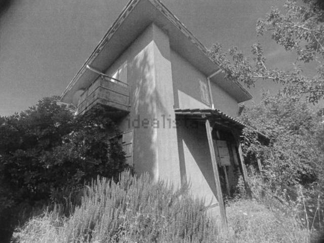 Case e ville in vendita di 258 m² in Via Annunziata, 4