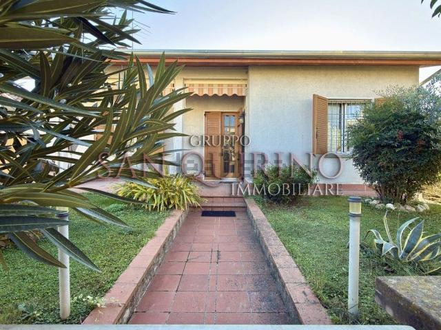 Case e ville in vendita di 259 m² in Via Convento, 63